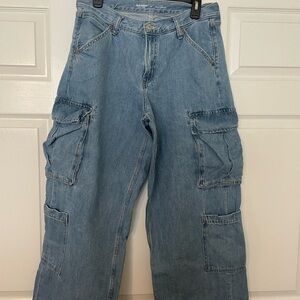 Old Navy women’s Mid Rise Baggy Cargo Jeans